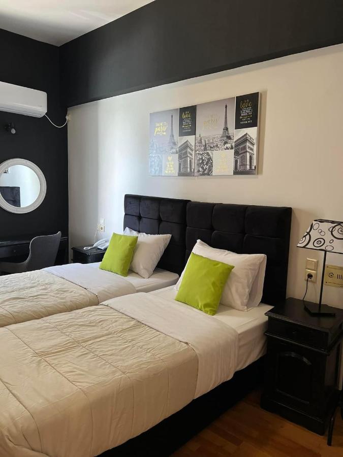Queens Leriotis Hotel Pireo Esterno foto