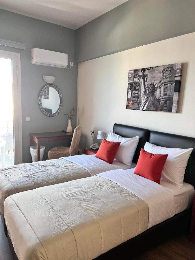 Queens Leriotis Hotel Pireo Esterno foto