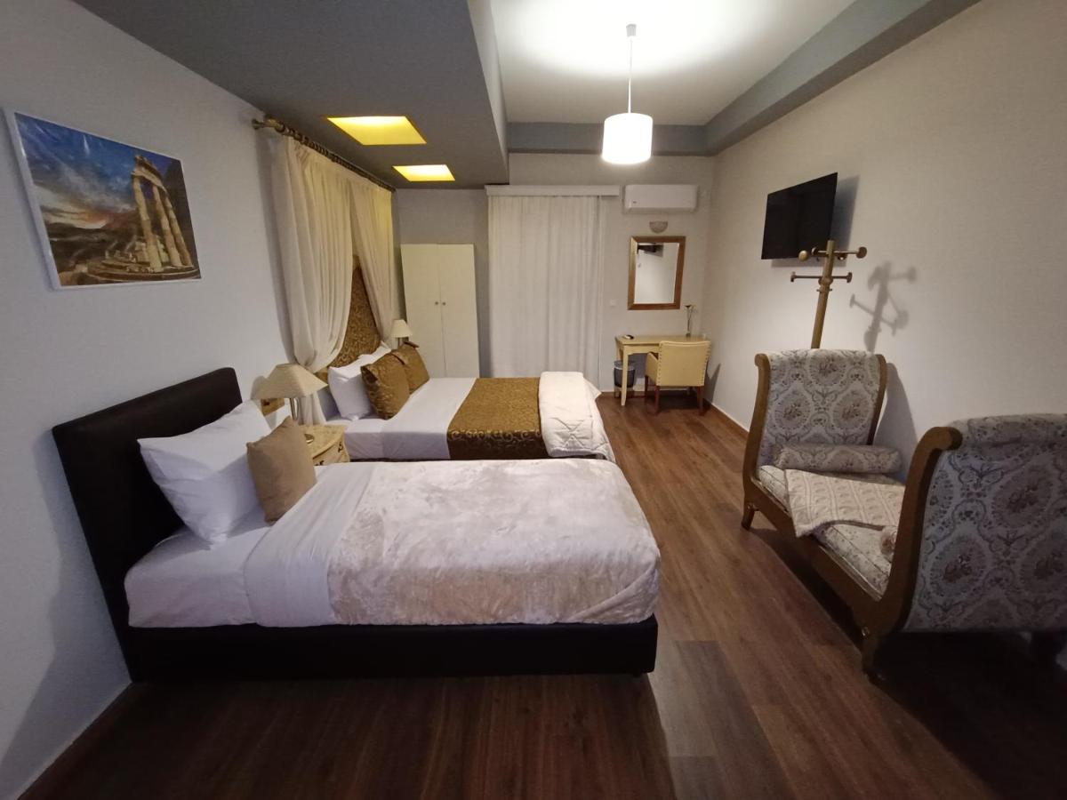 Queens Leriotis Hotel Pireo Esterno foto