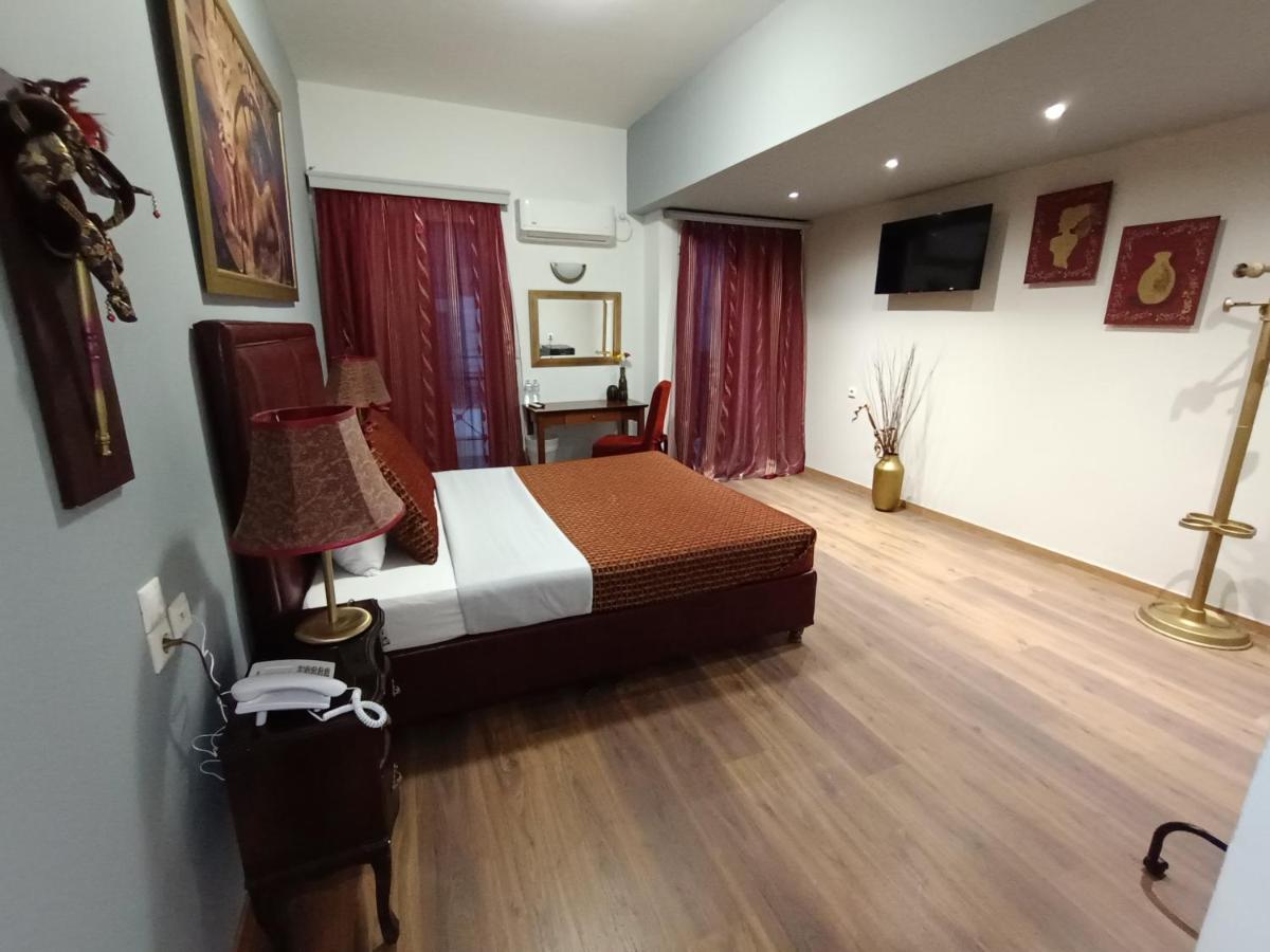 Queens Leriotis Hotel Pireo Esterno foto