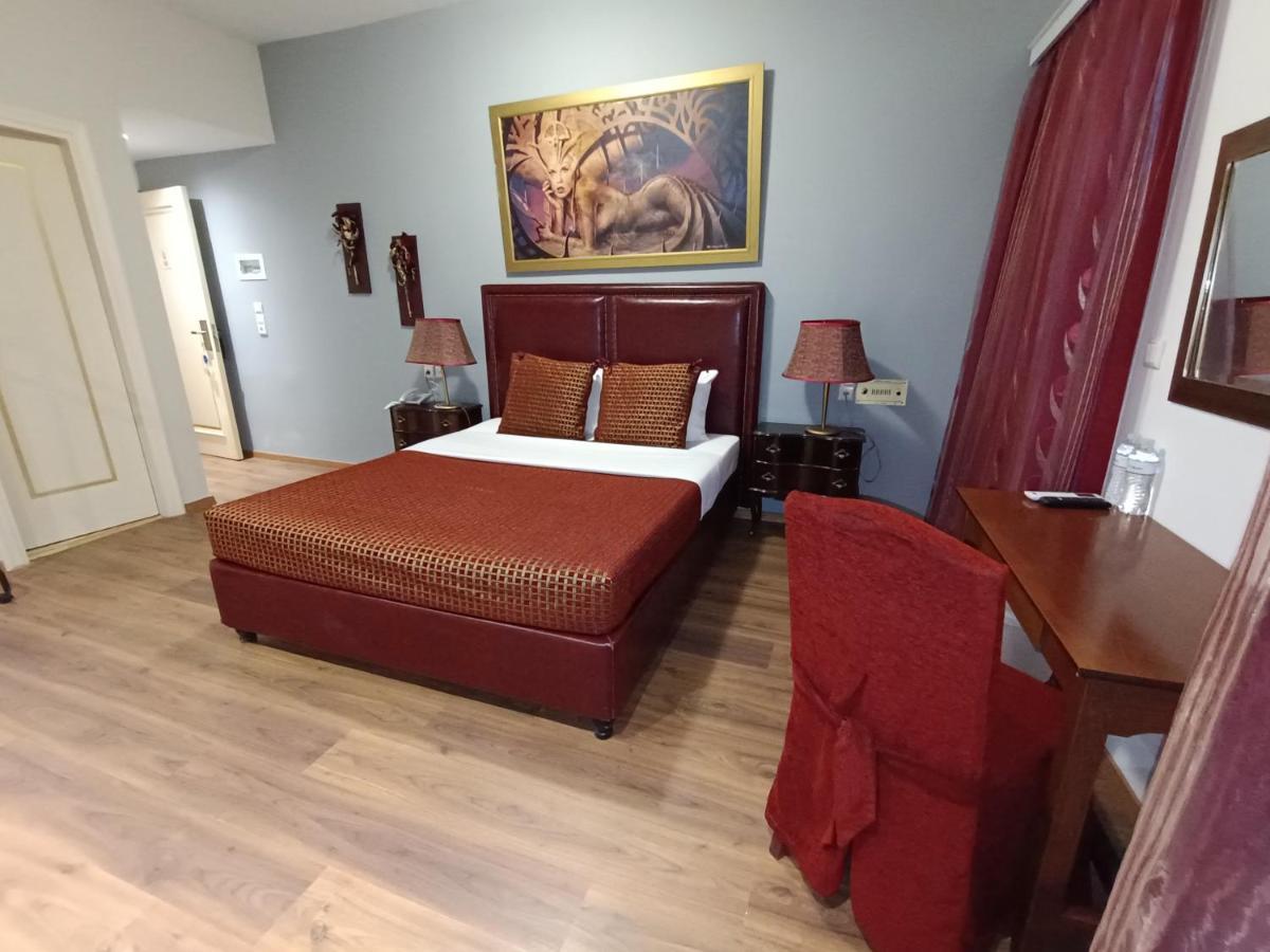 Queens Leriotis Hotel Pireo Esterno foto