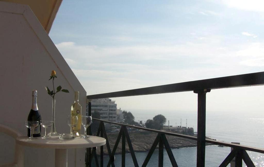 Queens Leriotis Hotel Pireo Esterno foto